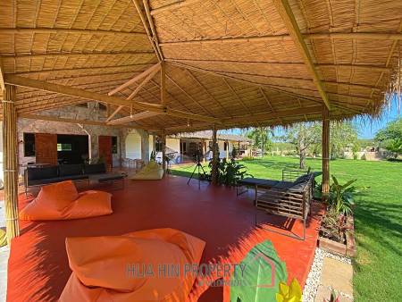 4 Bed Farm House For Sale With Guest House 6 Rai Land and Fishing Lake