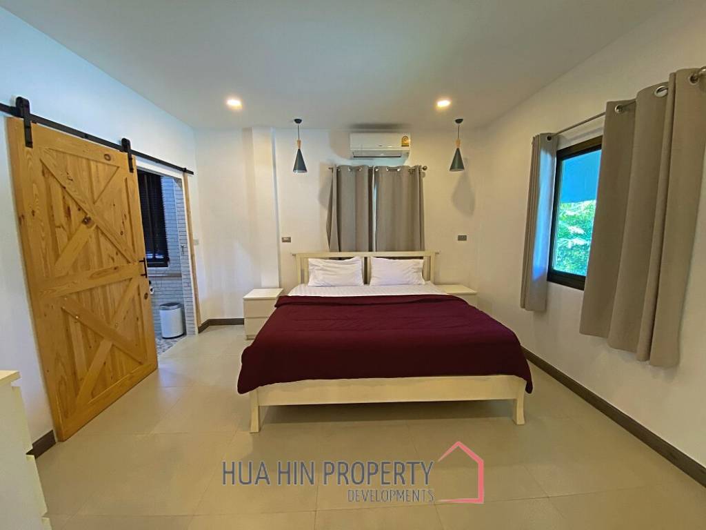 4 Bed Farm House For Sale With Guest House 6 Rai Land and Fishing Lake