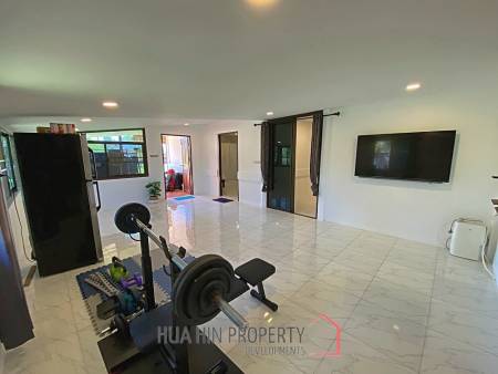 4 Bed Farm House For Sale With Guest House 6 Rai Land and Fishing Lake