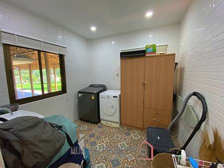 4 Bed Farm House For Sale With Guest House 6 Rai Land and Fishing Lake