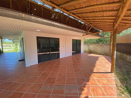 4 Bed Farm House For Sale With Guest House 6 Rai Land and Fishing Lake