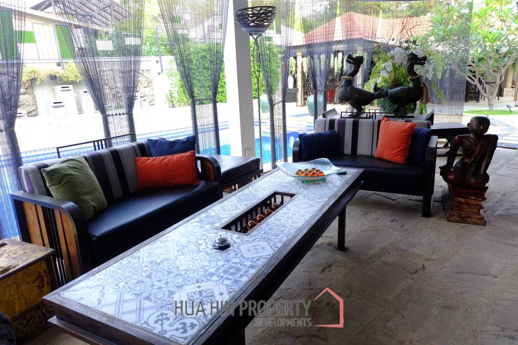6 Bedroom Luxury Private Secure Villa For Sale