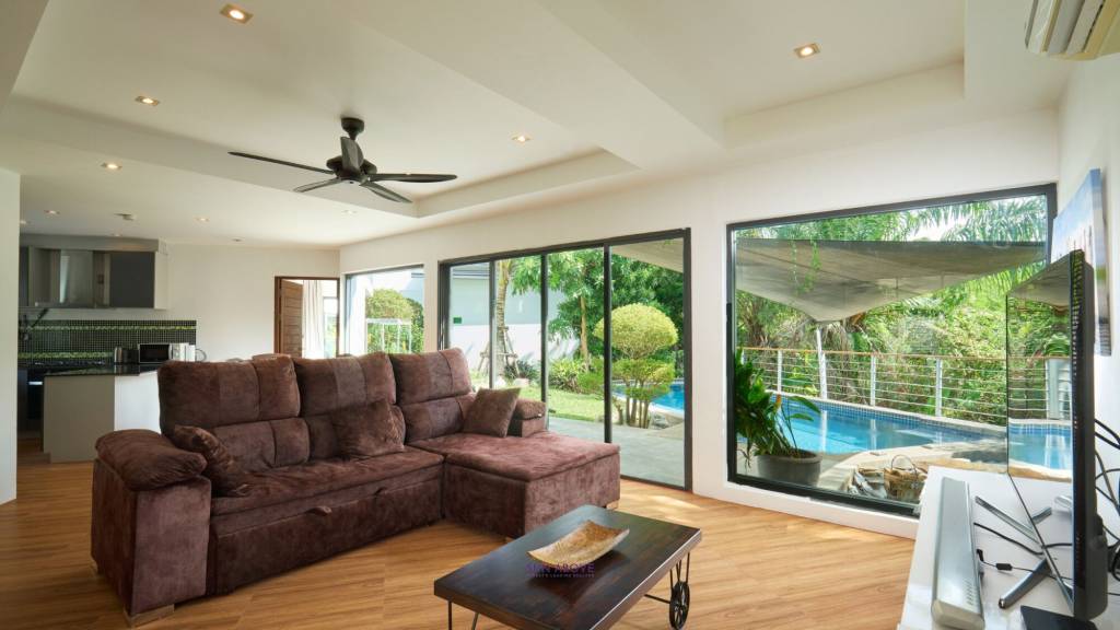 Private Pool Villa In The Heart Of Rawai