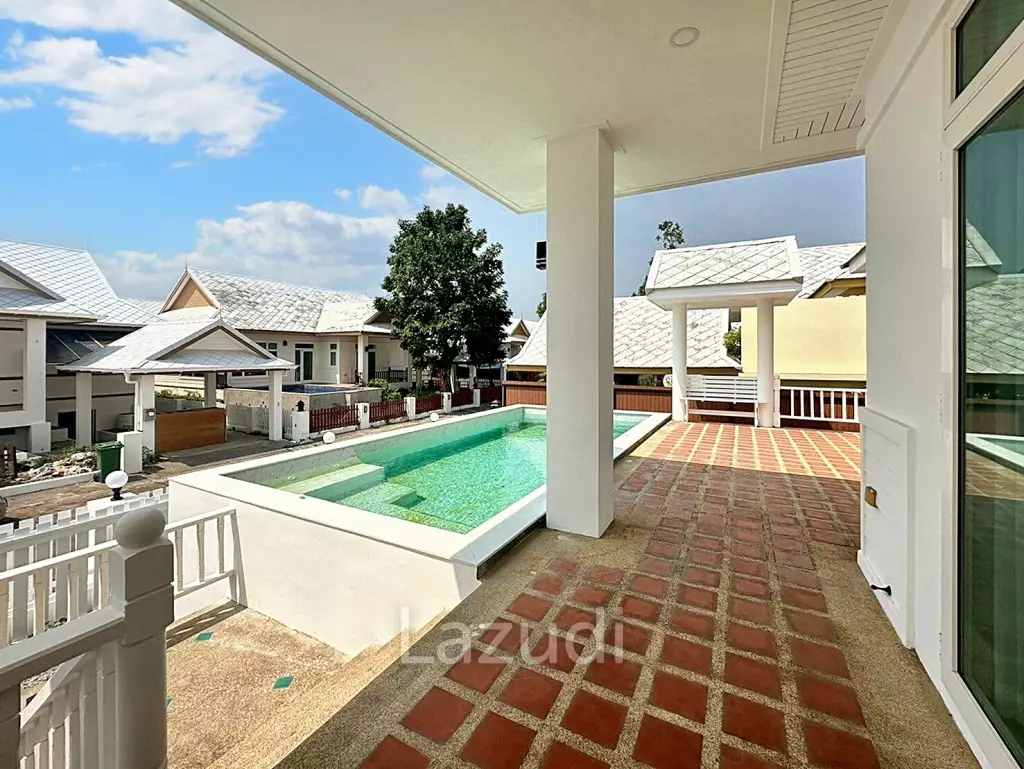 3 Beds 2 Baths 207 SQ.M. Amorn Village