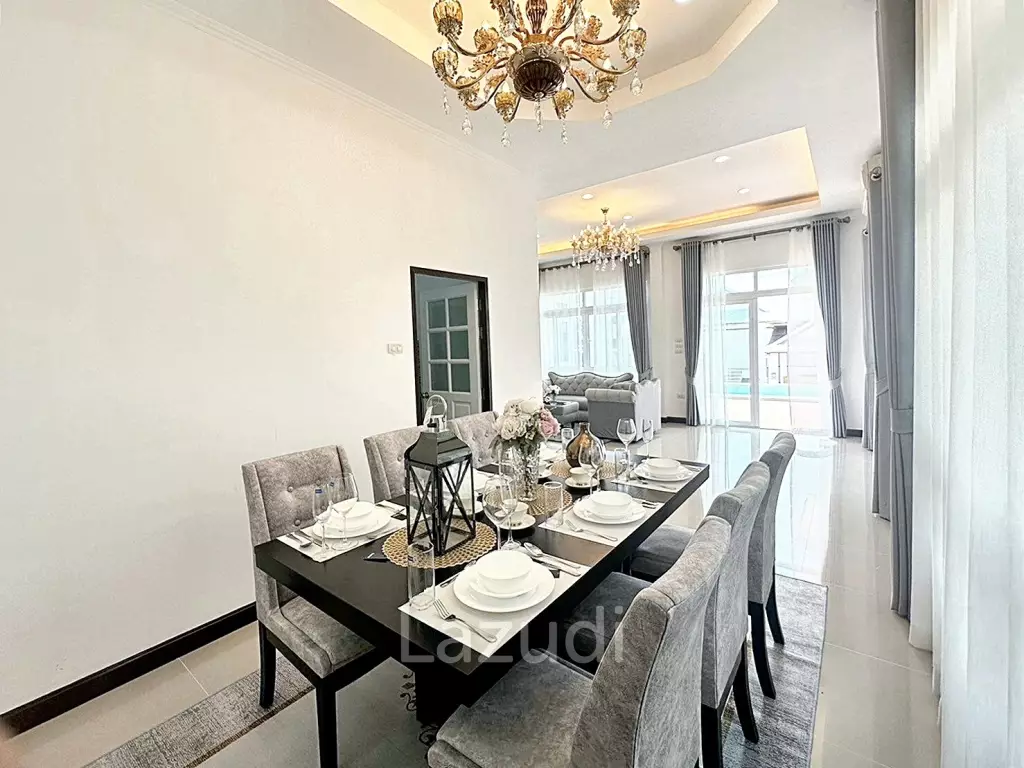 3 Beds 2 Baths 207 SQ.M. Amorn Village
