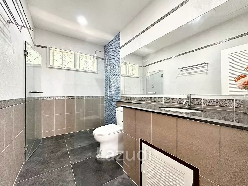 3 Beds 2 Baths 207 SQ.M. Amorn Village