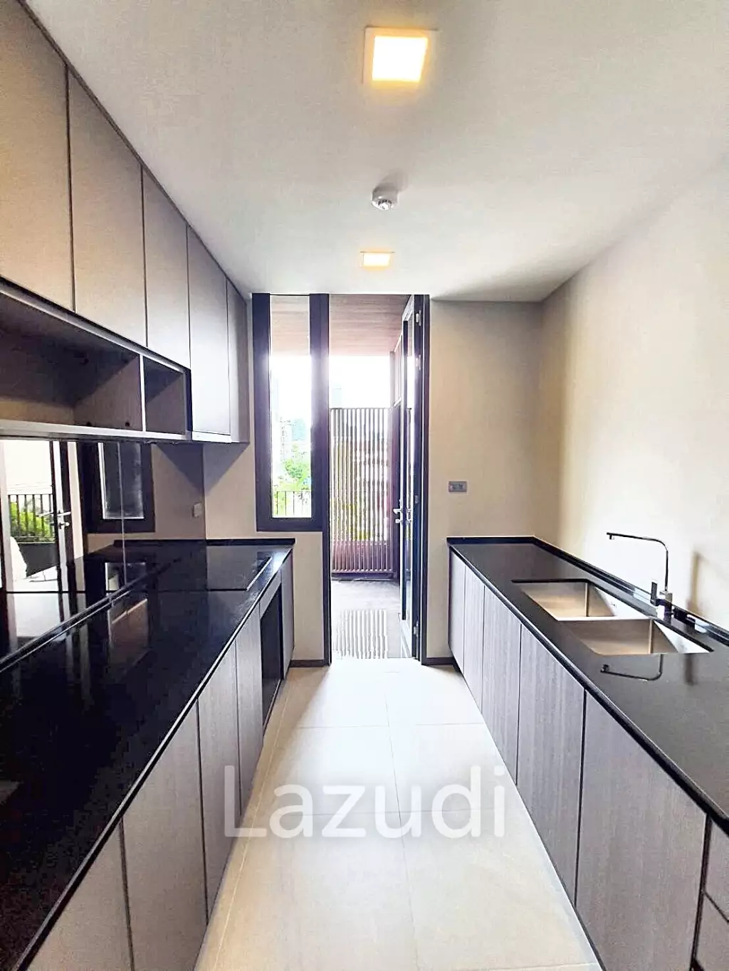 2 Bed 2 Bath 143 SQ.M  KALM Penthouse