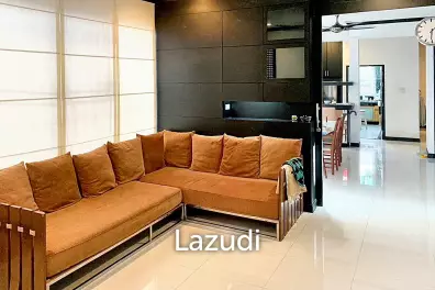 4 Bed 325 SQ.M House for Sale in Phatthanakarn