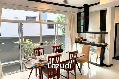 4 Bed 325 SQ.M House for Sale in Phatthanakarn