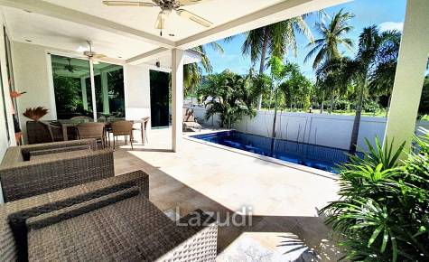 3 Beds 2 Baths 280 SQ.M White Beach Villa