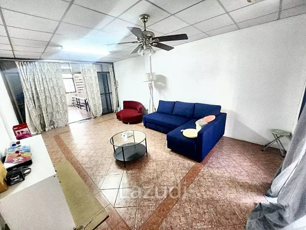 2 Bed 2 Bath 170 SQ.M Townhouse in Sukhumvit 63