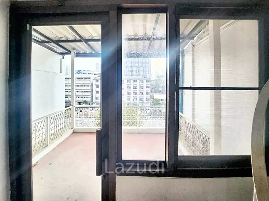 2 Bed 2 Bath 170 SQ.M Townhouse in Sukhumvit 63