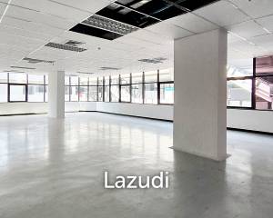 Office space for rent in Watthana