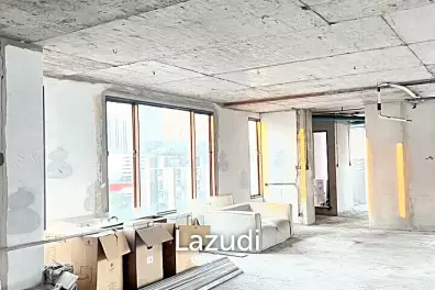3 Bed 206 SQ.M at Prom Phaholyothin 2