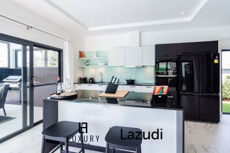 800 qm 3 Bett 3 Bad Villa Für Verkauf