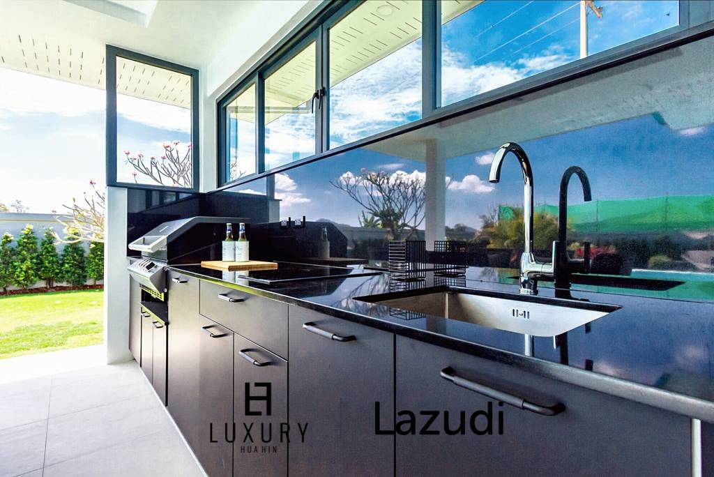 800 qm 3 Bett 3 Bad Villa Für Verkauf