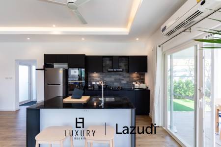 668 ตร.ม 3 เตียง 2 อาบน้ำ วิลล่า For ขาย