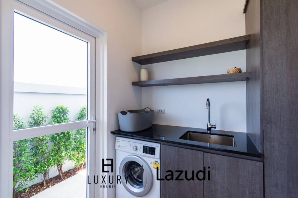 668 ตร.ม 3 เตียง 2 อาบน้ำ วิลล่า For ขาย