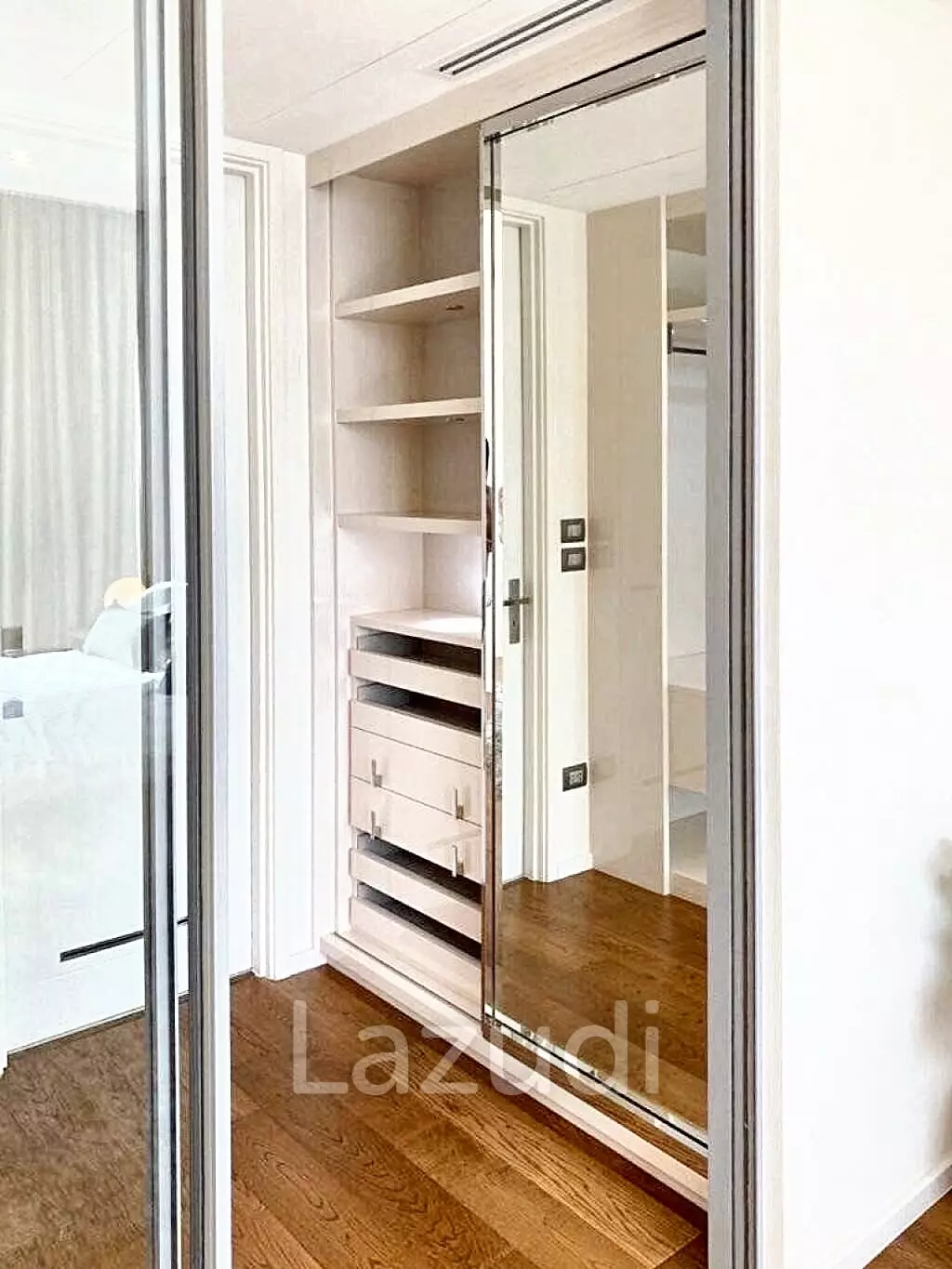 1 Bed 1 Bath 62 SQ.M The Bangkok Sathorn