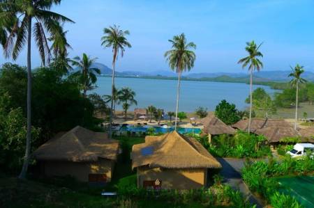 ฺBeachfront Property With 2 Bagalows In  Coconut Island For Sale