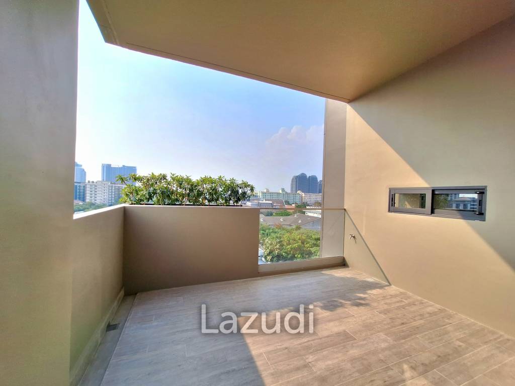 3 Bed 4 Bath 195 SQ.M at Bearing Residence