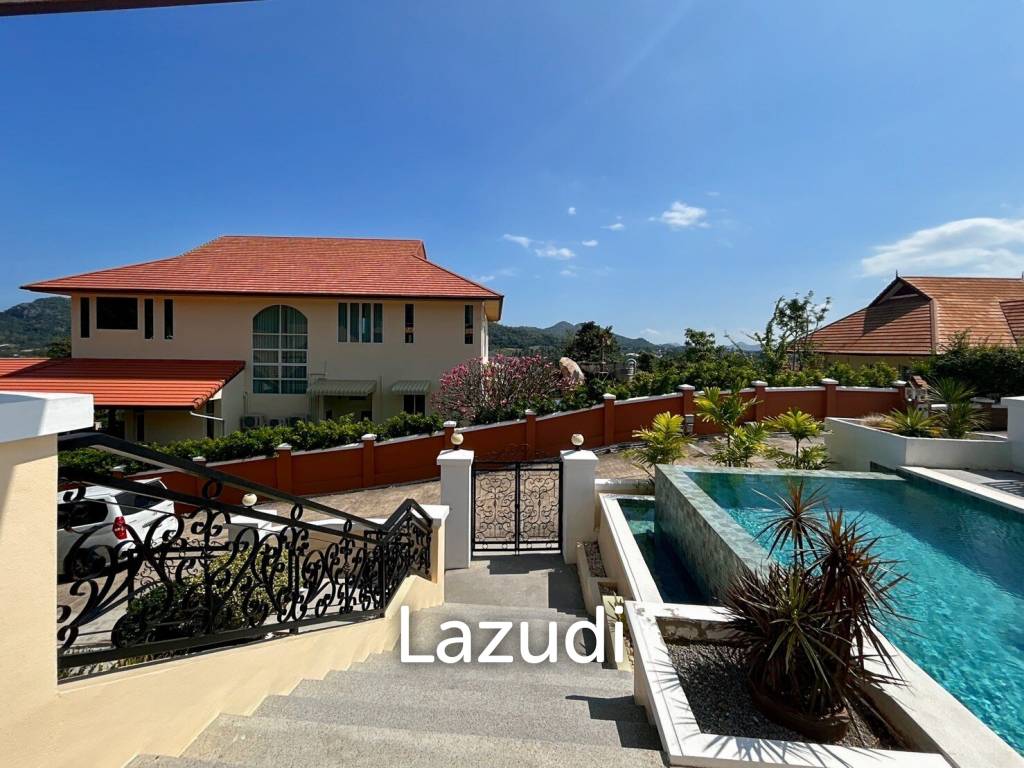 Emerald Heights : 3 Storey 5 Bedroom Pool Villa