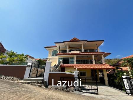 Emerald Heights : 3 Storey 5 Bedroom Pool Villa