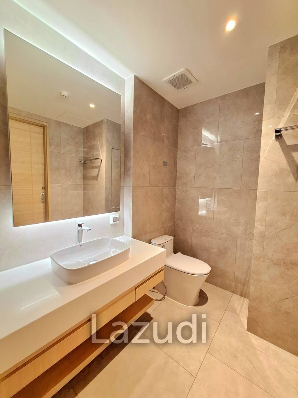 3 Bed 4 Bath 250 SQ.M at Bearing Residence