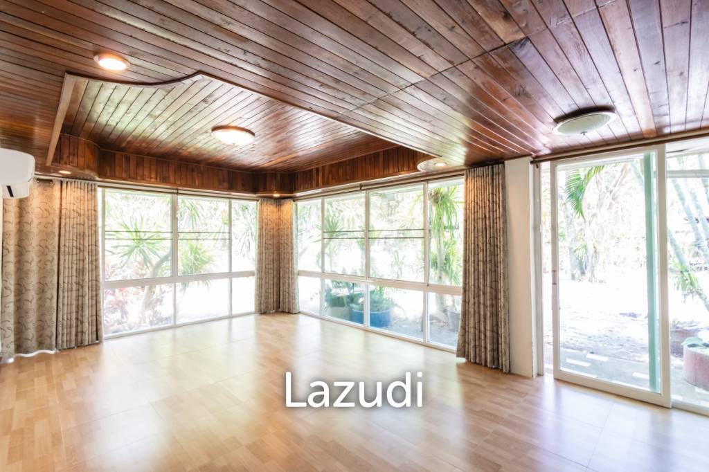 PHUWAI HILLS RESORT :  3 Bed Villa with big land plot