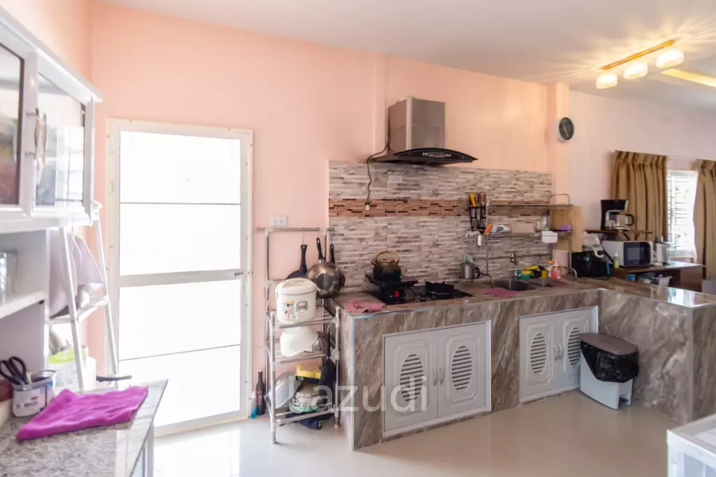 PHUWAI HILLS RESORT :  Cozy 2 Bed houses  Lakeside with Big land plot