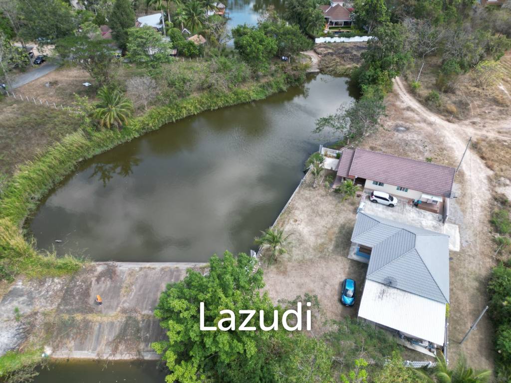 920 Sqm 2 Bed House For Sale