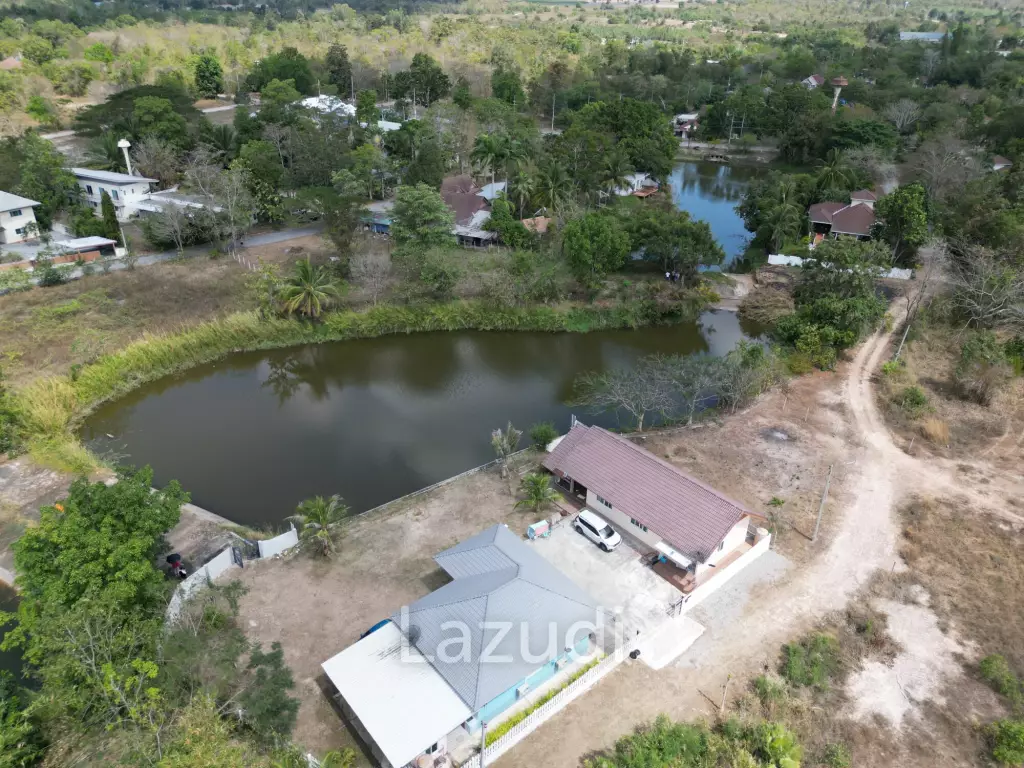 PHUWAI HILLS RESORT :  Cozy 2 Bed houses  Lakeside with Big land plot