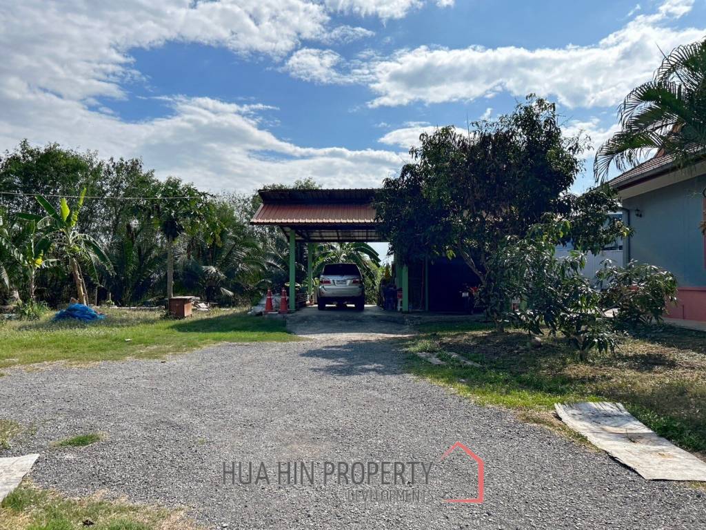 Stand Alone House with Pool Villa For Sale