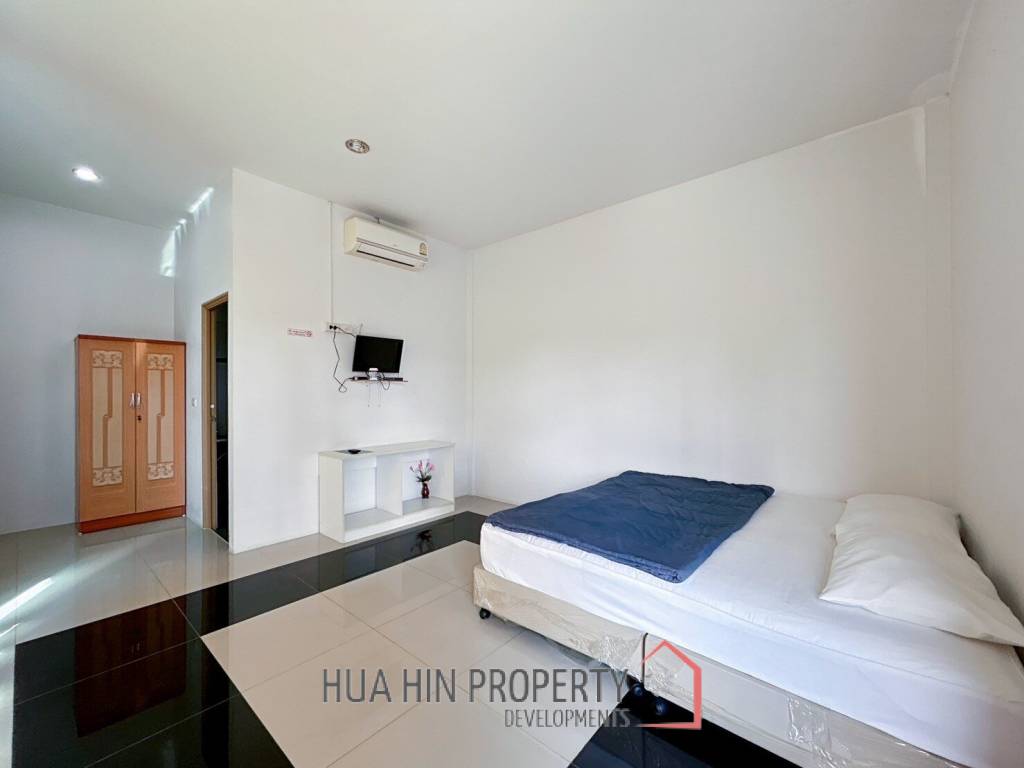 Stand Alone House with Pool Villa For Sale