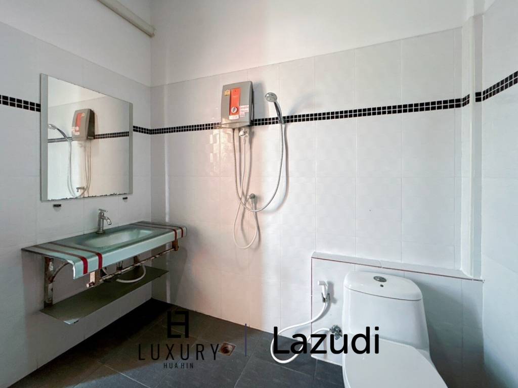 1,712 metro cuadrado 8 ` 9 Baño Villa de Venta