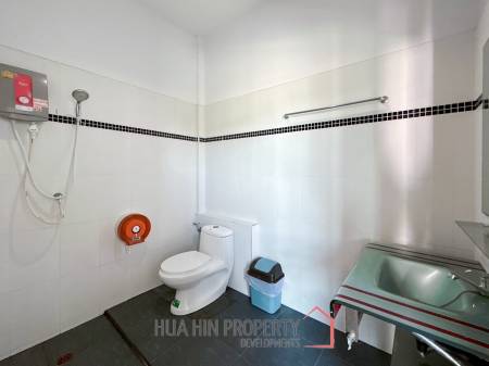 Stand Alone House with Pool Villa For Sale