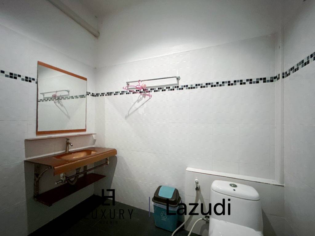 1,712 metro cuadrado 8 ` 9 Baño Villa de Venta