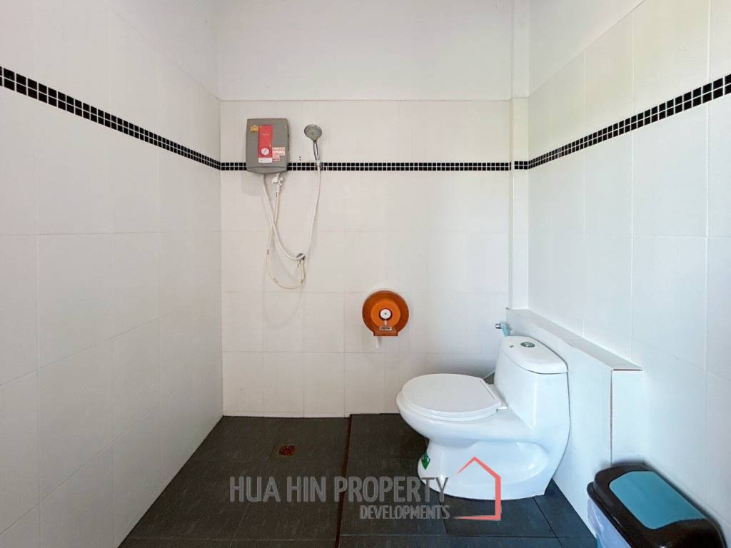 Stand Alone House with Pool Villa For Sale