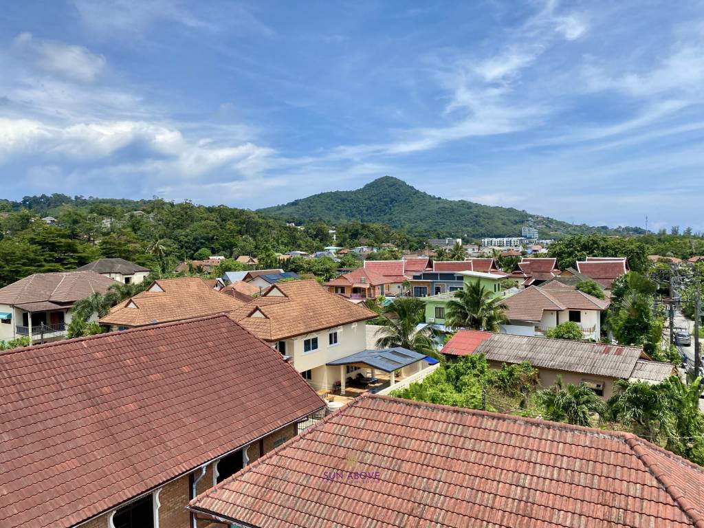 Luxurious 14BR Building in Kamala Phuket for Sale