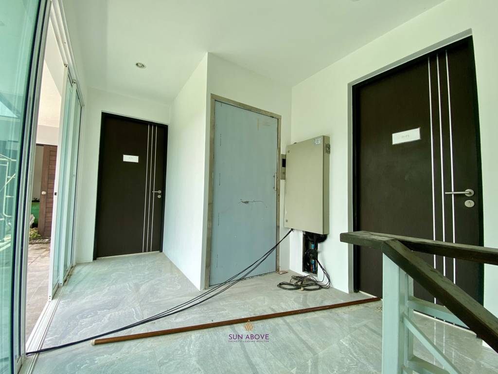 Luxurious 14BR Building in Kamala Phuket for Sale