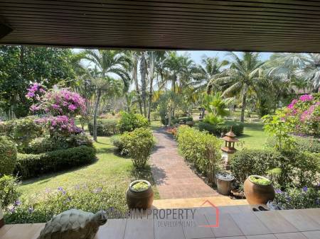 Khao Tao: Resort with sense of freedom on a large piece of land