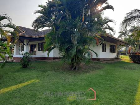 Khao Tao: Resort with sense of freedom on a large piece of land