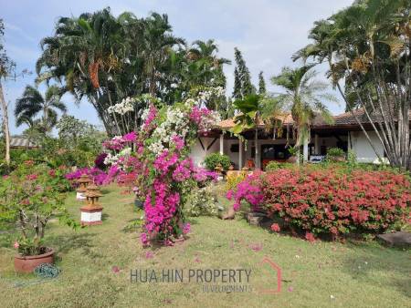 Khao Tao: Resort with sense of freedom on a large piece of land
