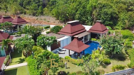 PANORAMA : 3 Bed Bali Style Pool Villa For Sale