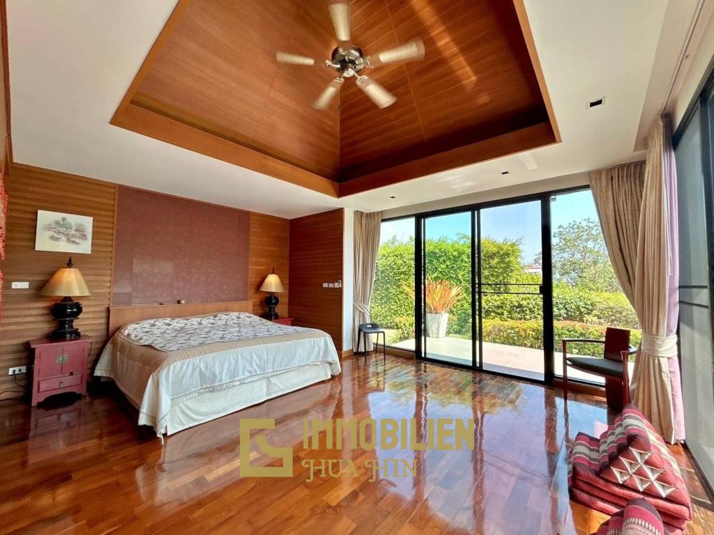 PANORAMA : 3 Bed Bali Style Pool Villa For Sale