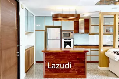 Luxurious 2-Bed Condo in Heart of Watthana, Bangkok