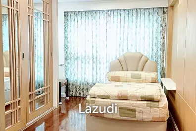 Luxurious 2-Bed Condo in Heart of Watthana, Bangkok