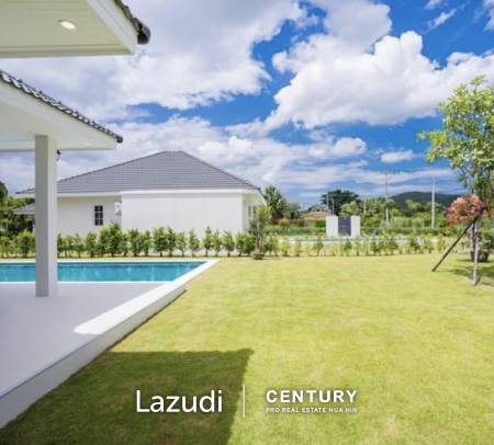 GROVE VILLAS : 2 bed pool villa on large plot