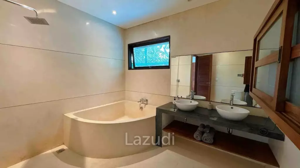 Highly Lucrative Villa Complex Steps from Berawa Beach