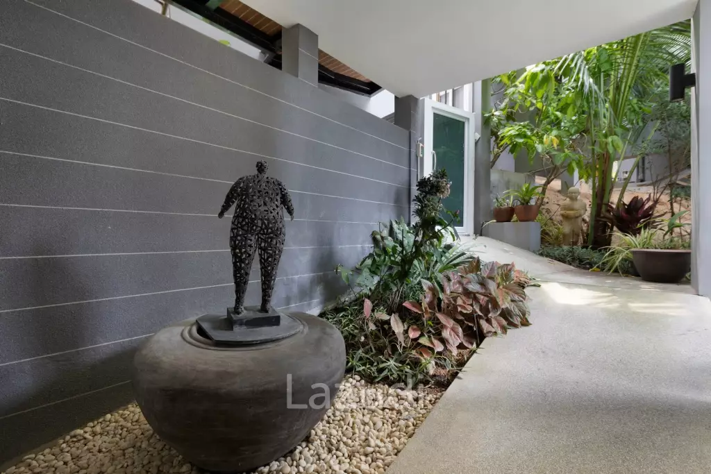 Luxury Villa in Gated Community in Chaweng Noi, Koh Samui